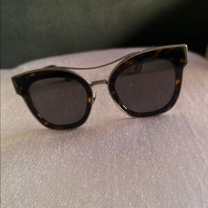 Bottega Veneta Black and Brown Sunglasses